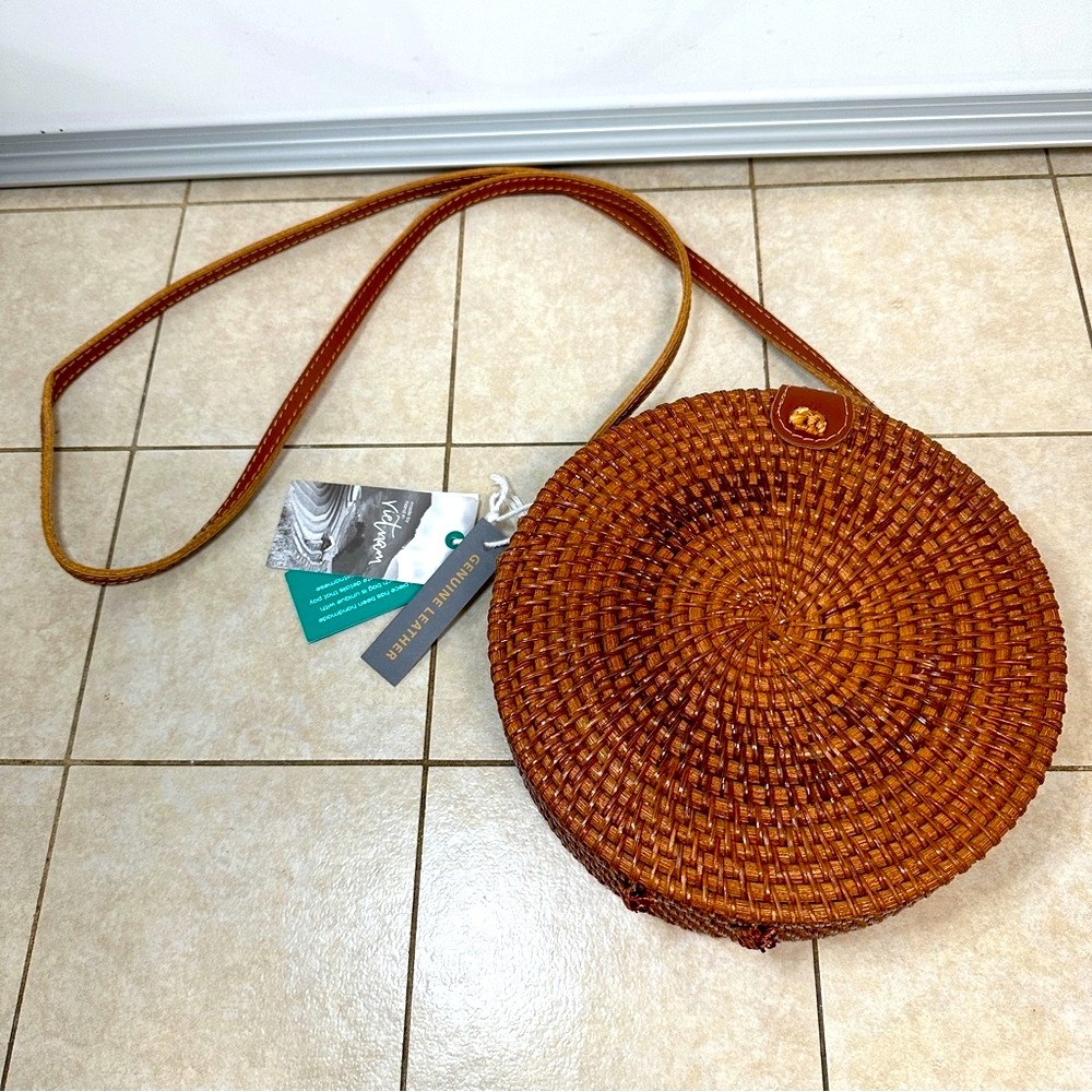 NWT HAND-WOVEN PURSE WITH LEATHER STRAP - BROWN